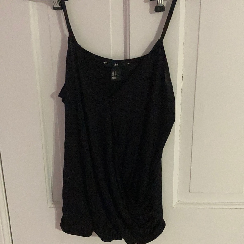 Black tank top size small